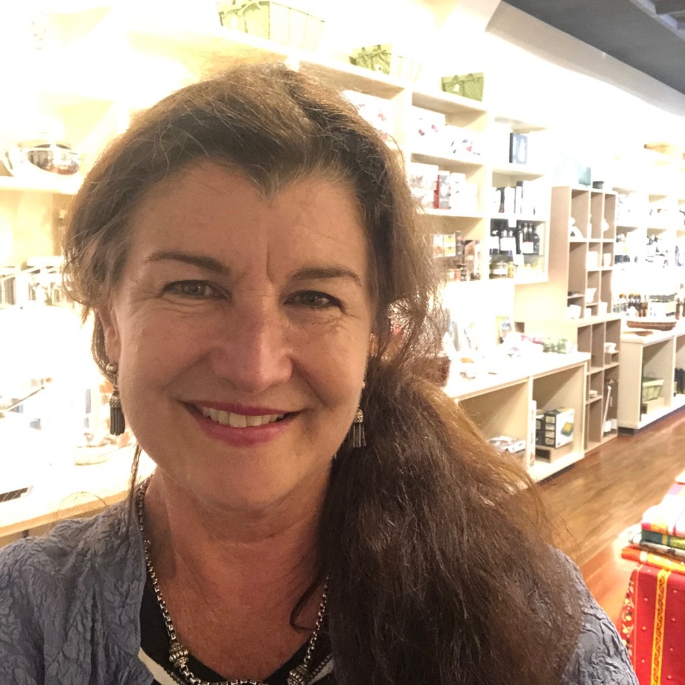 Meet your Posher, Joy - Picture 3 of 4